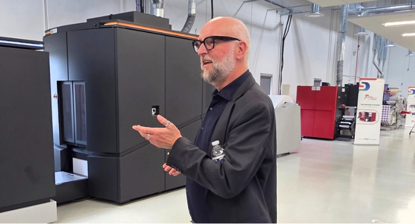 Jeroen Van Bauwel takes attendees on a tour of Flint Group Digital Xeikon's facility.